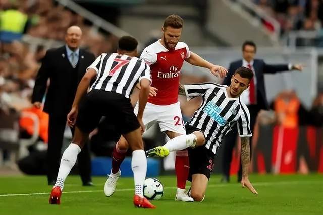 文班34+13+11马刺险胜国王 独行侠力克开拓者