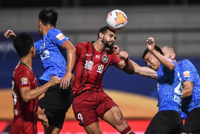 罗切斯特18+10天津加时险胜北京 上海力克山东